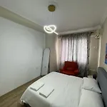 Luxe Apartment *