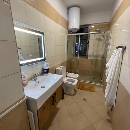 Luxe טיראנה